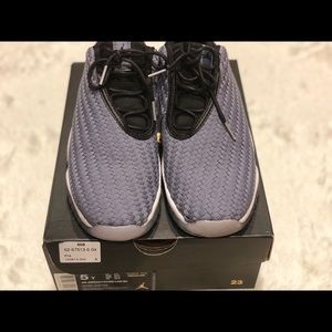 Air Jordan future low. 5Y fits women’s 6.5